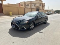 مستعمله 2019 لكزس ES350 للبيع فى الرياض