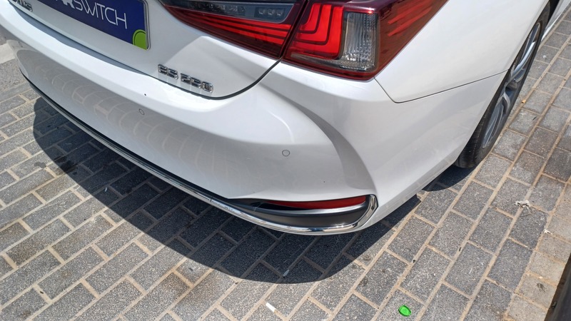 Used 2020 Lexus ES250 for sale in Riyadh