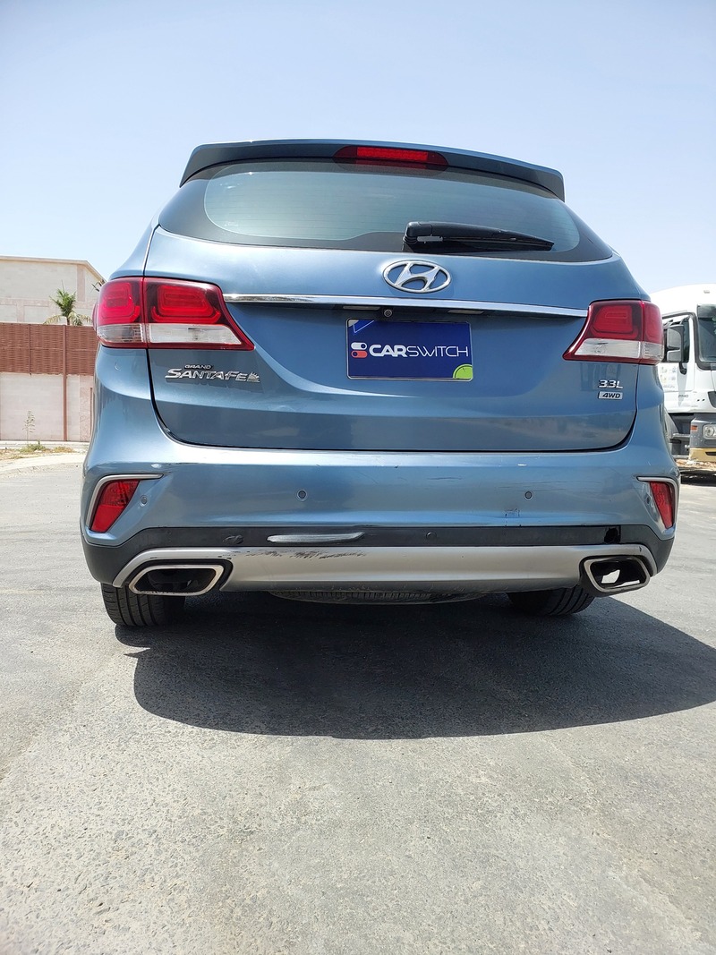 Used 2017 Hyundai Grand Santa Fe for sale in Jeddah