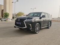 Used 2018 Lexus LX570 for sale in Riyadh