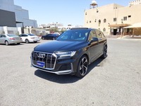 Used 2022 Audi Q7 for sale in Jeddah