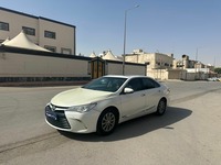 Used 2016 Toyota Camry for sale in Riyadh