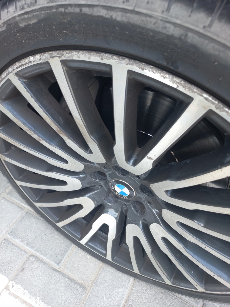 Used 2019 BMW 750 for sale in Dubai