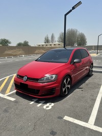 Used 2015 Volkswagen Golf for sale in Dubai