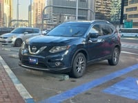 Used 2016 Nissan Rogue for sale in Abu Dhabi