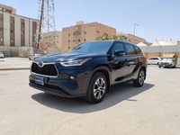 Used 2021 Toyota Highlander for sale in Riyadh