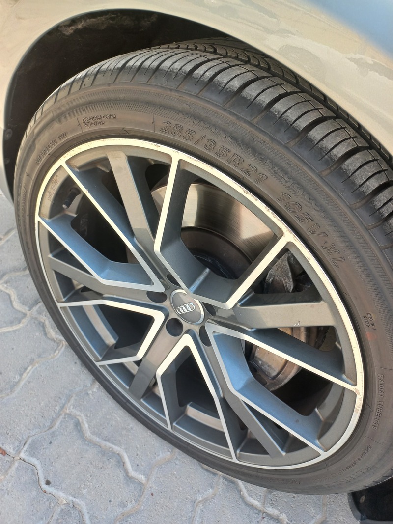 Used 2011 Audi A8 for sale in Abu Dhabi