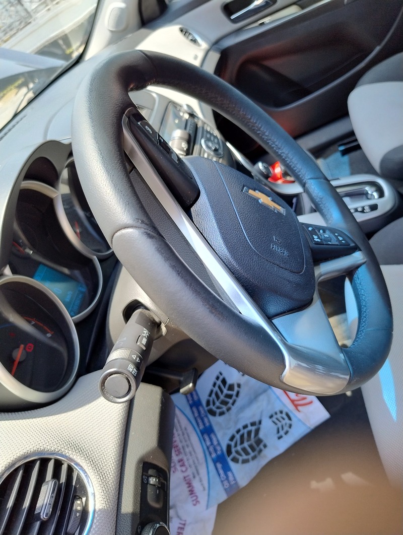Used 2016 Chevrolet Cruze for sale in Dubai