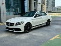 مستعمله 2015 مرسيدس C63 AMG للبيع فى دبي