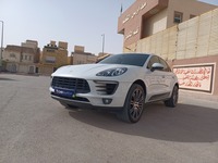 Used 2016 Porsche Macan for sale in Riyadh