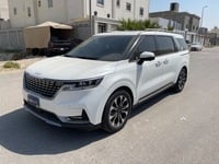 Used 2023 Kia Carnival for sale in Dammam