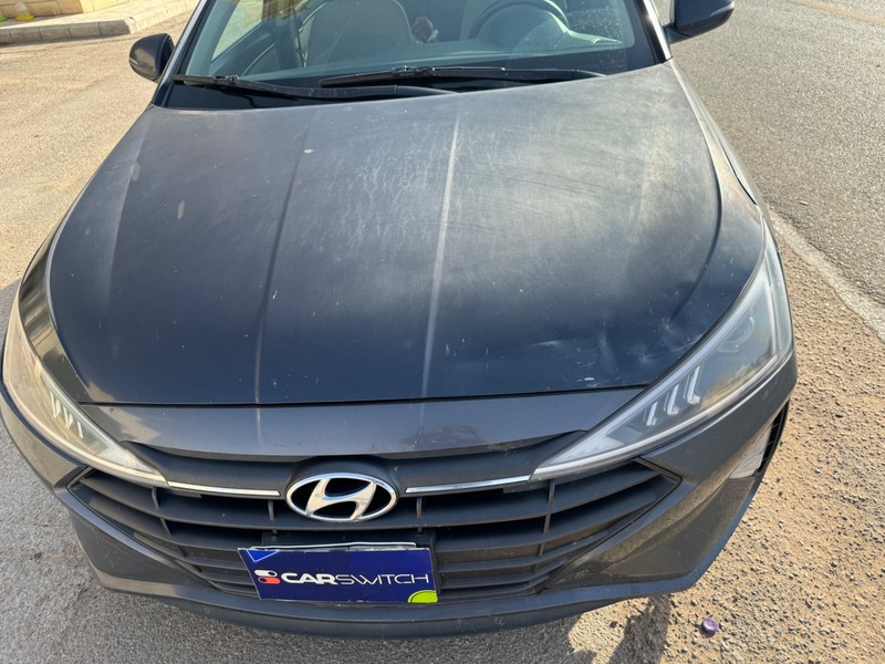 Used 2020 Hyundai Elantra for sale in Riyadh