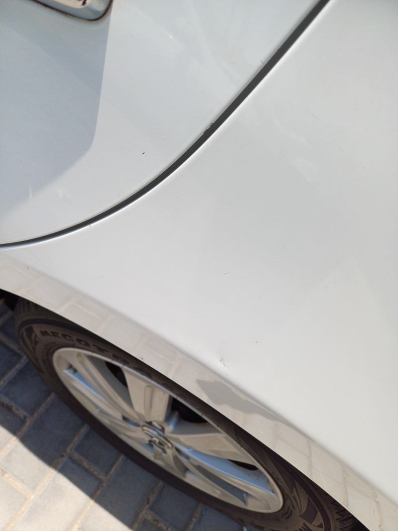 Used 2015 Toyota Yaris for sale in Abu Dhabi
