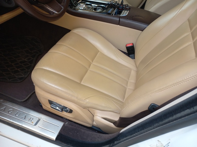 Used 2013 Jaguar XJ for sale in Dubai