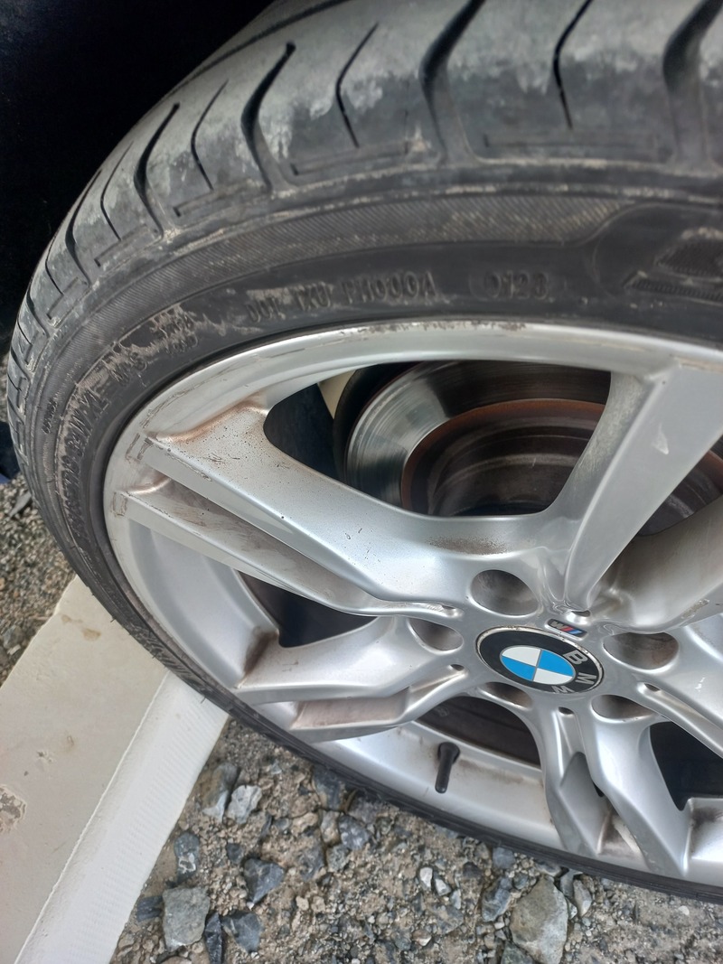 Used 2015 BMW 320 for sale in Abu Dhabi