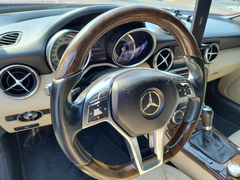 Used 2013 Mercedes SLK250 for sale in Dubai