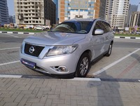 Used 2015 Nissan Pathfinder for sale in Sharjah