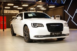 Chrysler 300 Used 2023 Chrysler 300 for sale in Dubai
