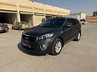 Used 2016 Kia Sorento for sale in Riyadh