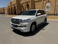 Used 2018 Toyota Land Cruiser for sale in Riyadh