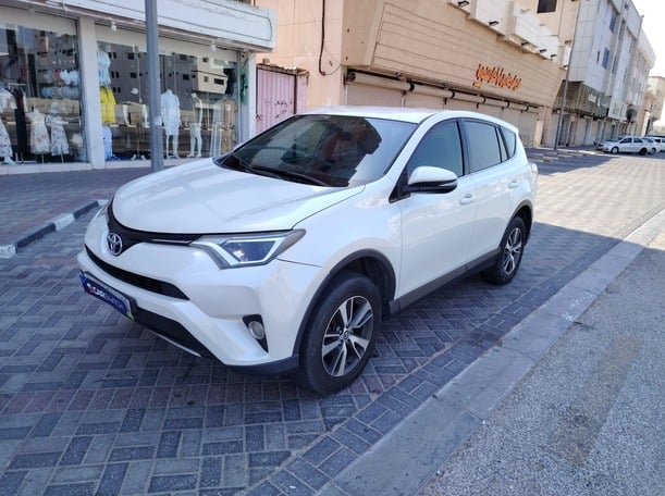 Used 2016 Toyota RAV 4 for sale in Dammam