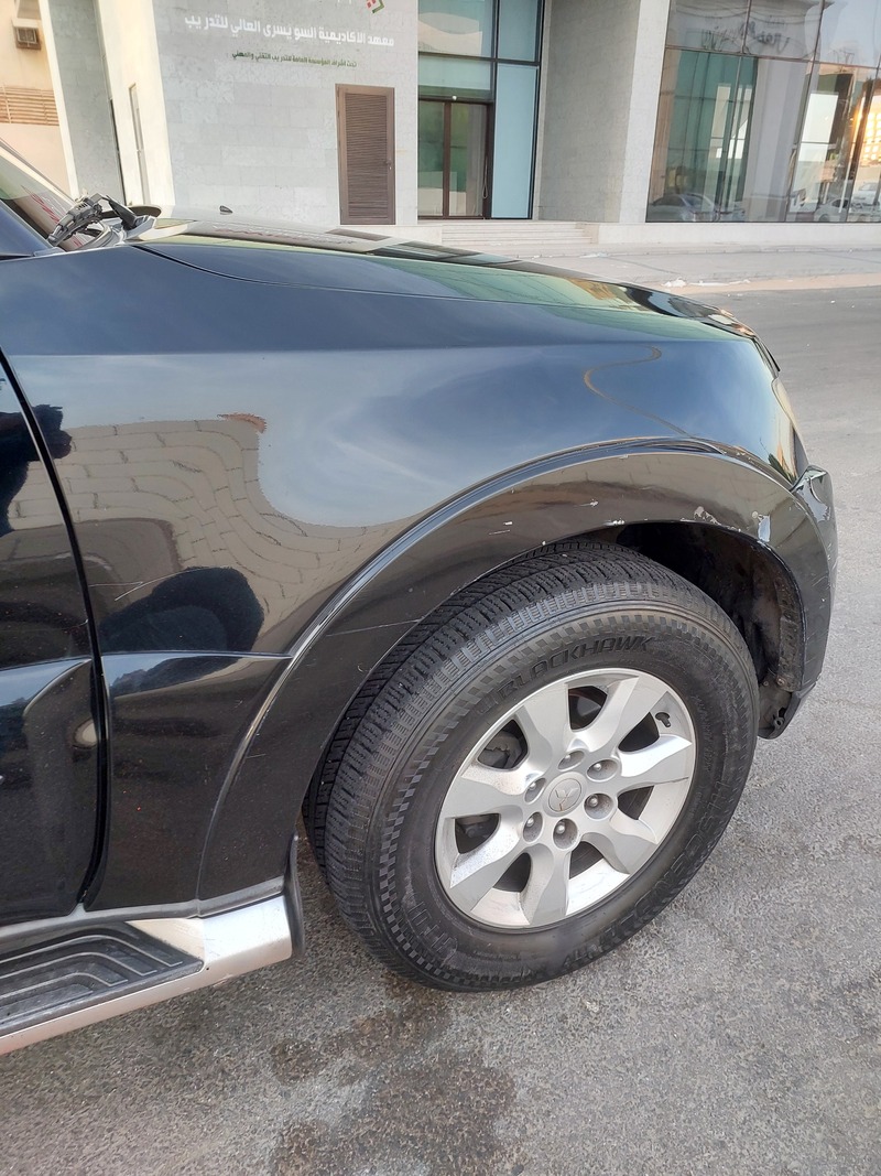 Used 2012 Mitsubishi Pajero for sale in Jeddah