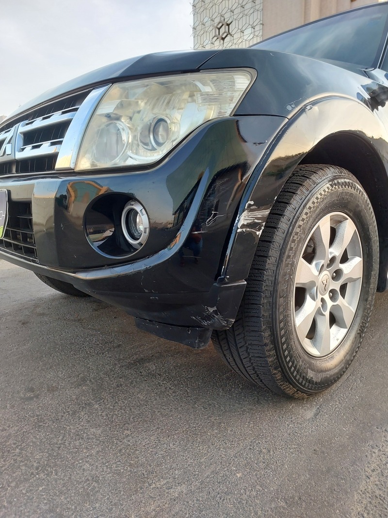 Used 2012 Mitsubishi Pajero for sale in Jeddah