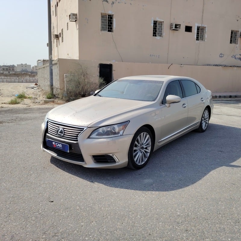 Used 2016 Lexus LS460 for sale in Dammam