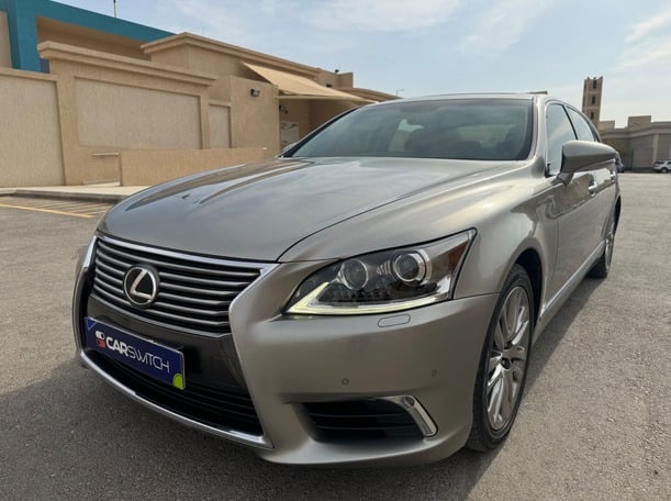 مستعمله 2015 لكزس LS460 للبيع فى الرياض