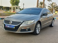 Used 2012 Volkswagen Passat for sale in Abu Dhabi