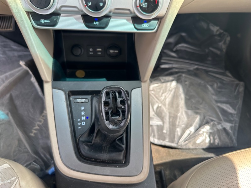 Used 2020 Hyundai Elantra for sale in Riyadh