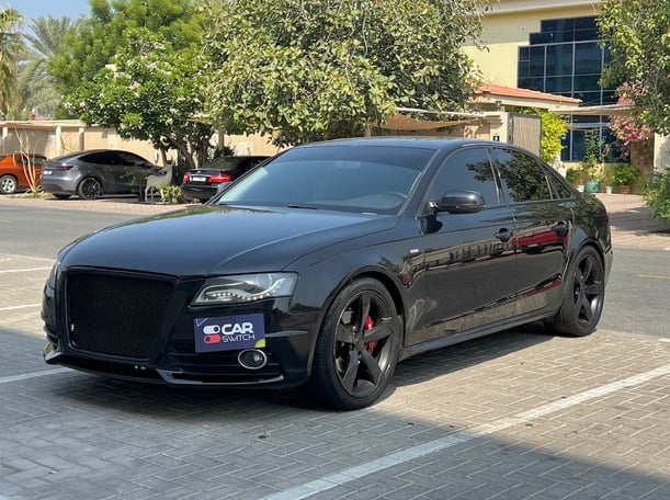 Used 2012 Audi A4 for sale in Dubai