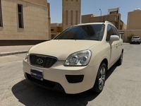 Used 2013 Kia Carens for sale in Riyadh