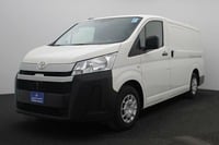 Used 2019 Toyota Hiace for sale in Abu Dhabi