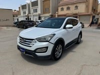 Used 2016 Hyundai Santa Fe for sale in Riyadh