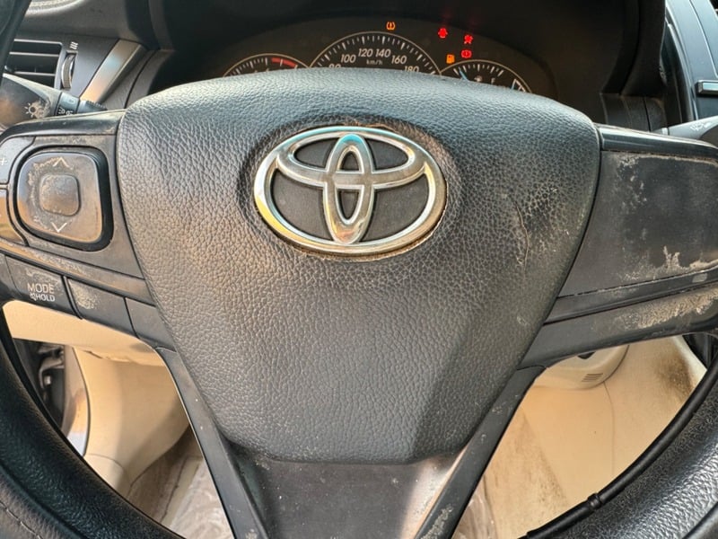 Used 2017 Toyota Camry for sale in Riyadh