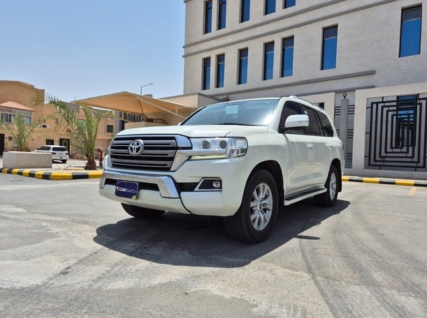 Used 2020 Toyota Land Cruiser for sale in Riyadh