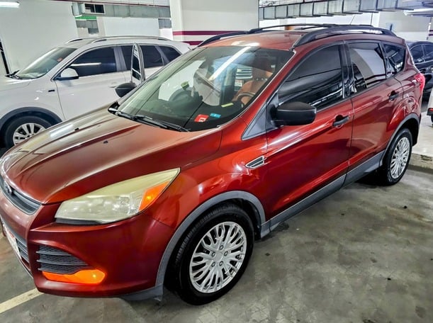 Used 2014 Ford Escape for sale in Abu Dhabi