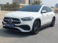 Used 2021 Mercedes GLA200 for sale in Abu Dhabi