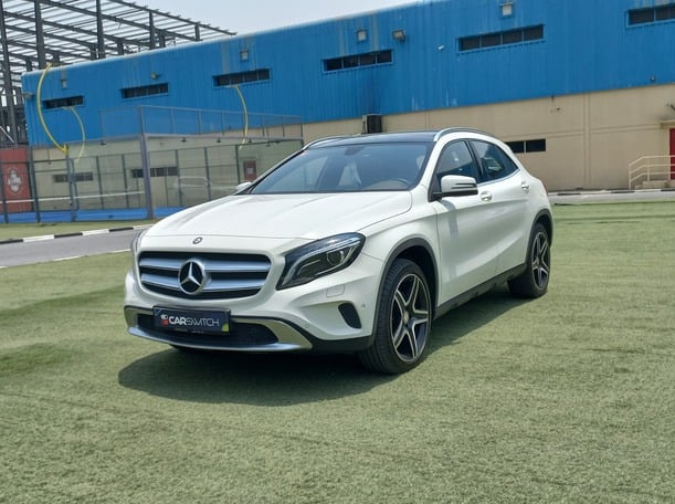 Used 2015 Mercedes GLA250 for sale in Dubai