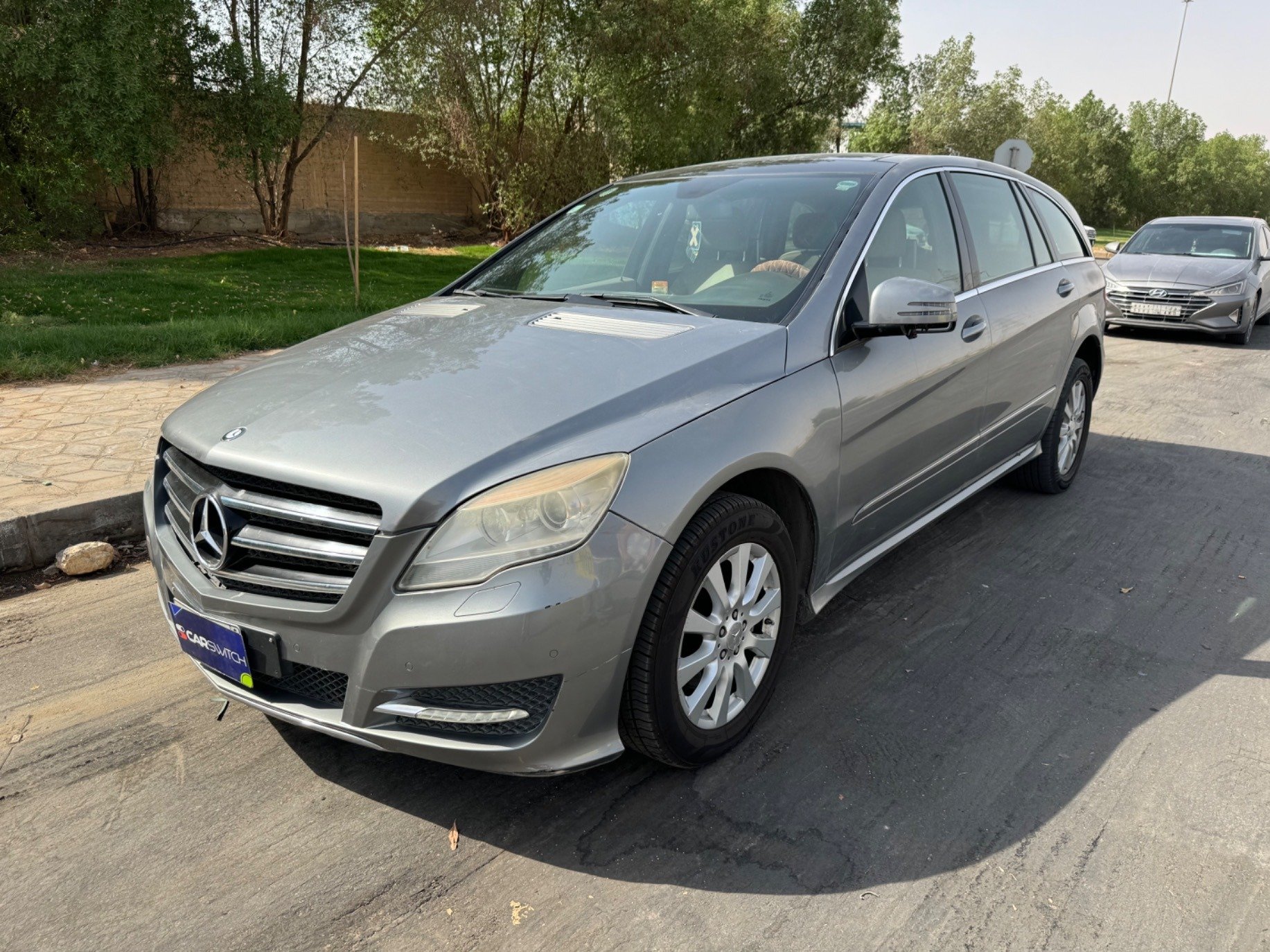 Used 2012 Mercedes R300 for sale in Riyadh