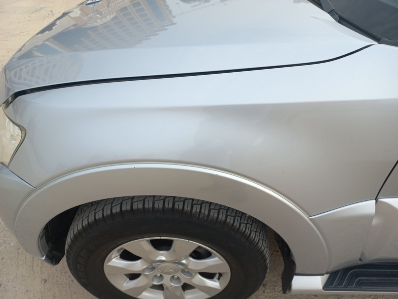 Used 2016 Mitsubishi Pajero for sale in Dubai