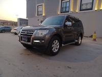 Used 2016 Mitsubishi Pajero for sale in Riyadh