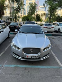 Used 2014 Jaguar XF for sale in Abu Dhabi