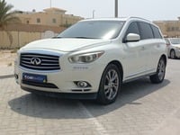 Used 2013 Infiniti JX35 for sale in Abu Dhabi