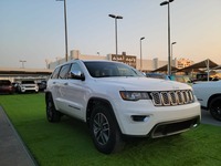 Used 2019 Jeep Grand Cherokee for sale in Sharjah