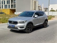 Used 2018 Volvo XC40 for sale in Dubai