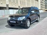 Used 2013 Mitsubishi Pajero for sale in Dubai