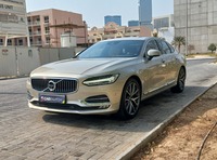 Used 2018 Volvo S90 for sale in Dubai