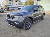 Used 2019 Jeep Grand Cherokee for sale in Jeddah